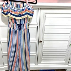 Jumpsuit with many cool colors
